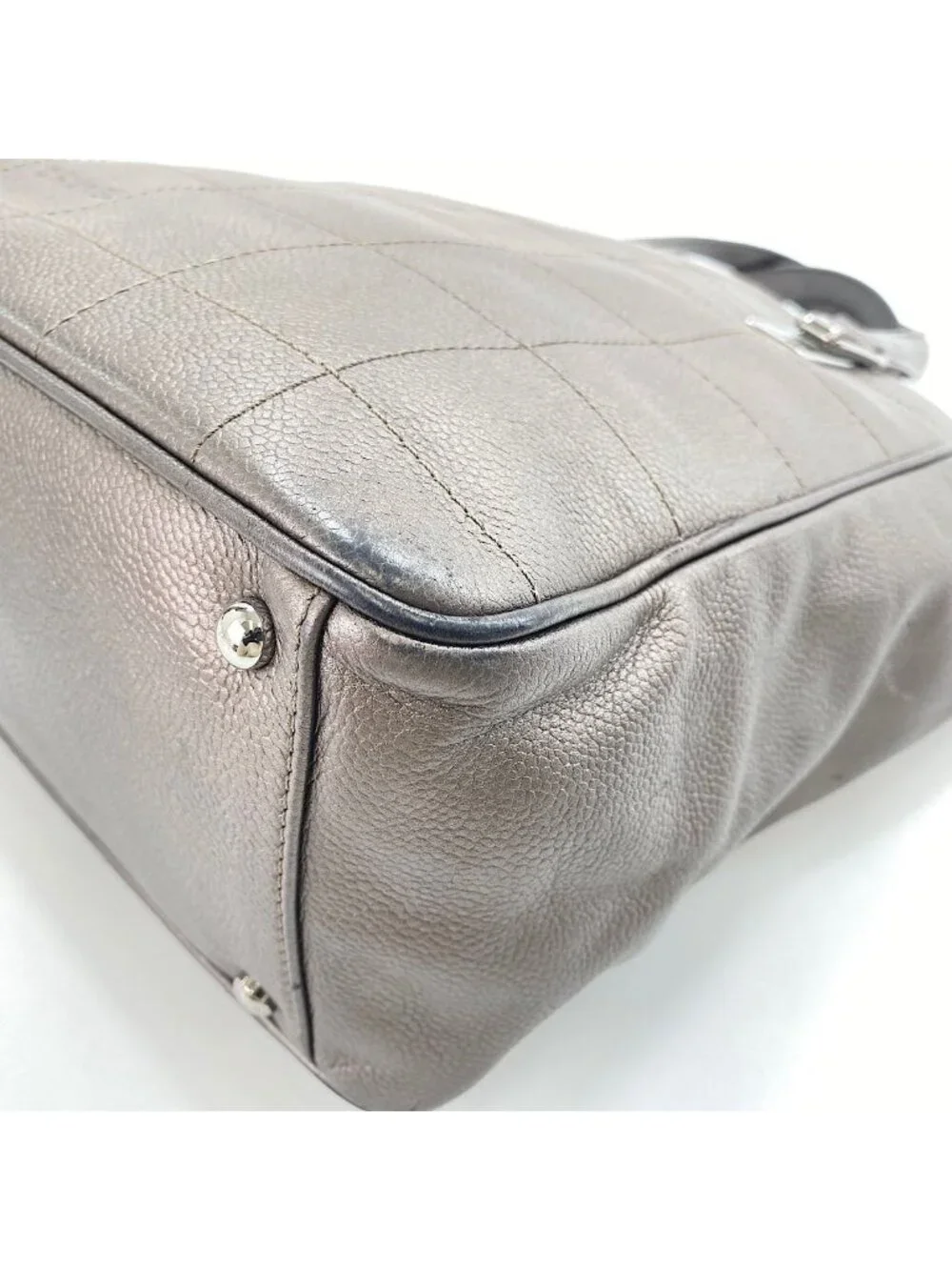Chanel Tote Chocolate Bar 23